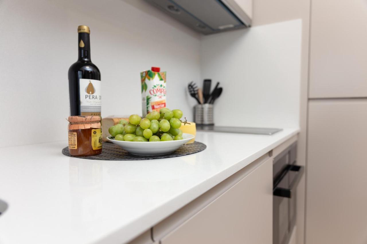 Design Flat In Braga - By Tonsdeverde エクステリア 写真